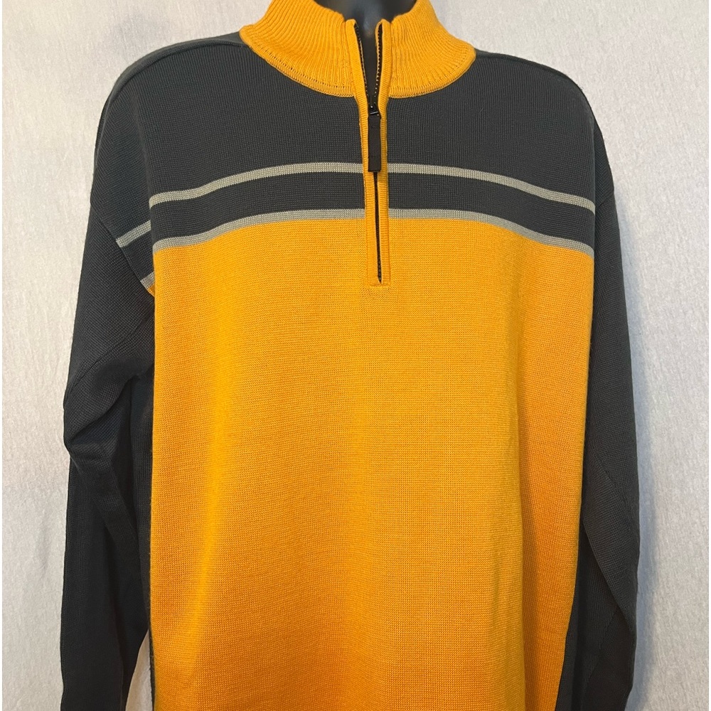 Obermeyer sweater size men’s XL